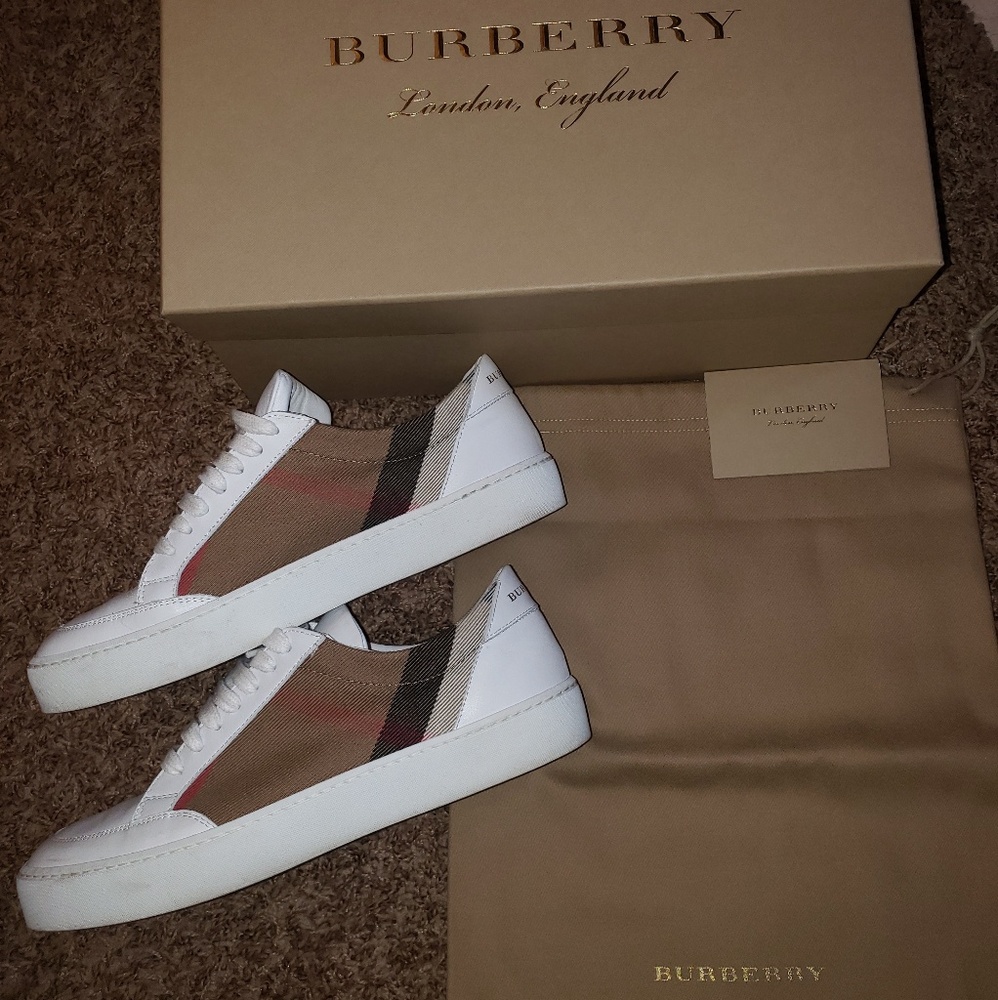 Low top sneakers. SOLD!